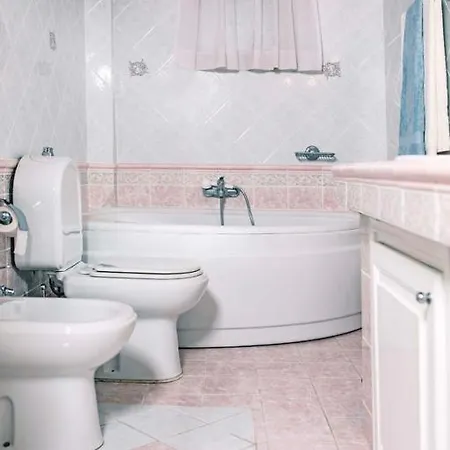 Victoria By Corfuescapes *