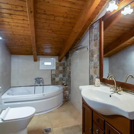 Victoria By Corfuescapes Ágios Matthaíos